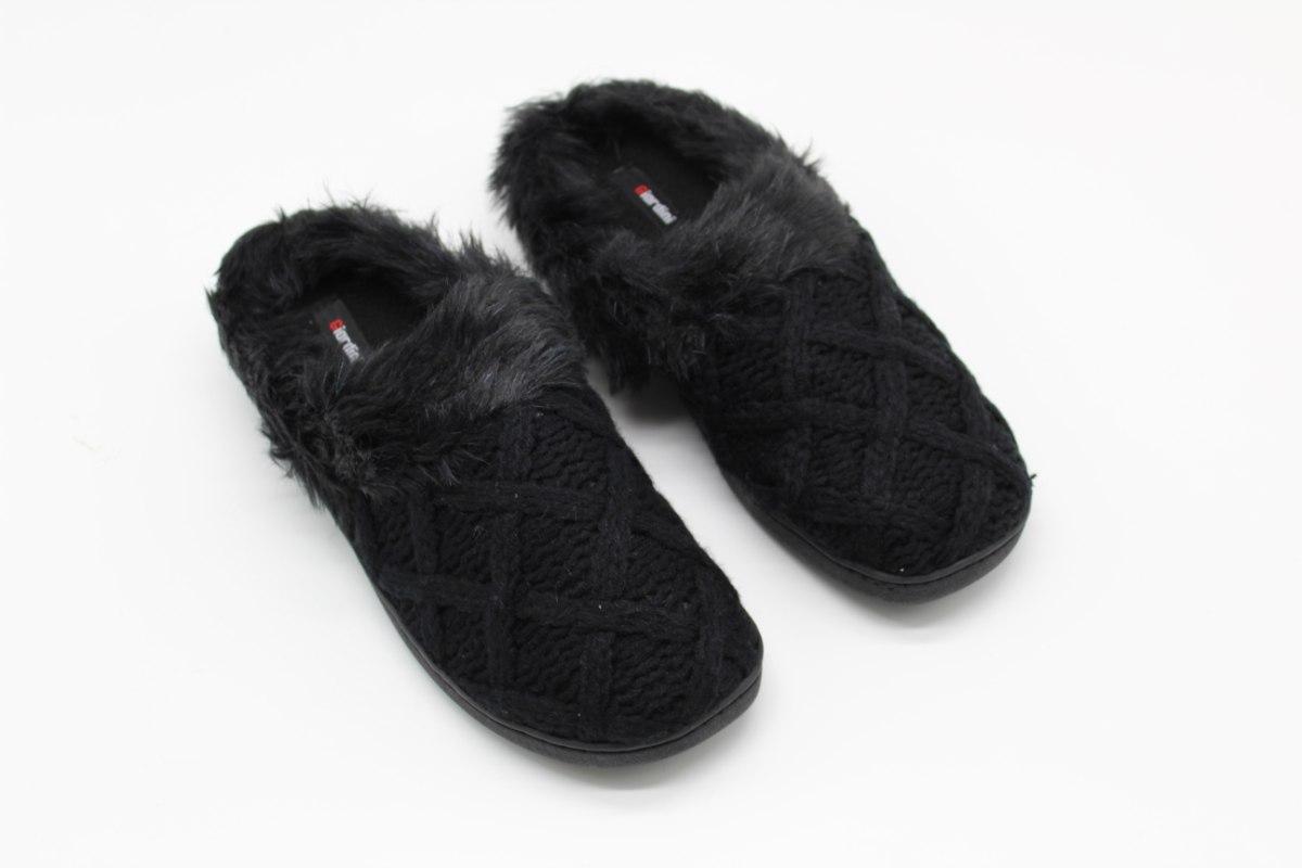 נעלי בית סריג פרווה שחור