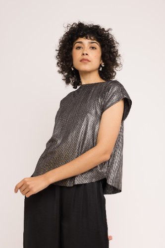 חולצת גופרה - פסים שחור כסוף