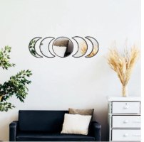 מראות חצי ירח בעיצוב נורדי