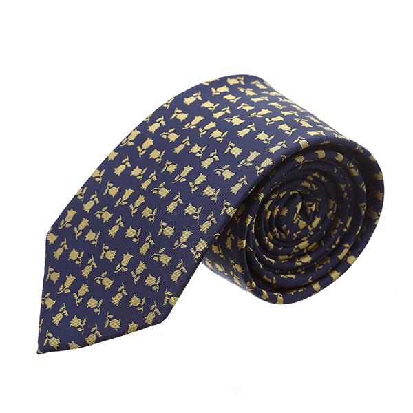 עניבה כחולה עם שושנים צהובים