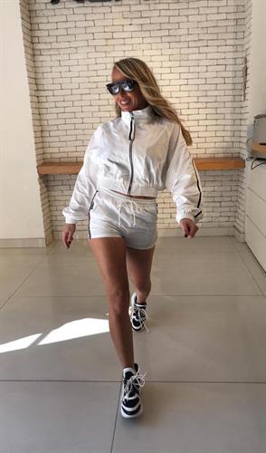 ג'קט ניילון פסים בצד