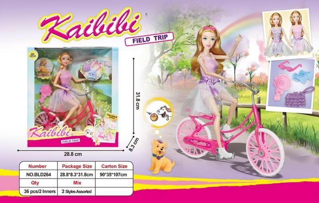 בובה בטיול אופניים