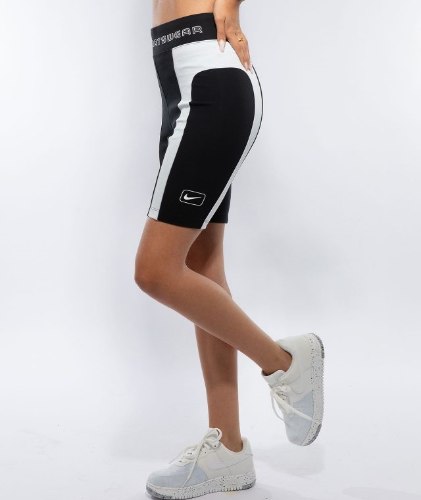 טייץ NIKE SPORSTWEAR שחור/לבן קצר