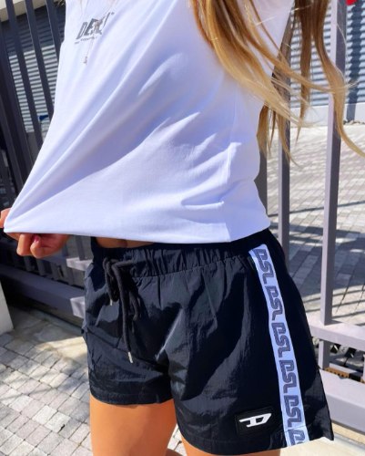 שורט DIESEL שחור פס לבן