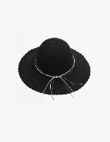 תחרה כובע רחב