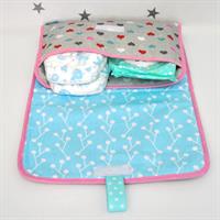 תיק החתלה לבבות