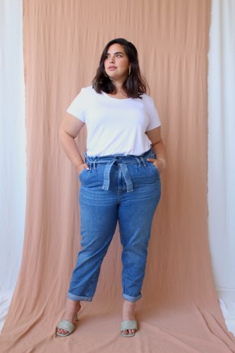 חולצת T SHIRT בילי לבן