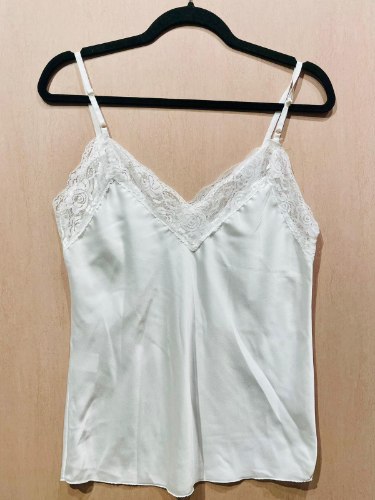 גופית סאטן שילוב תחרה לבן