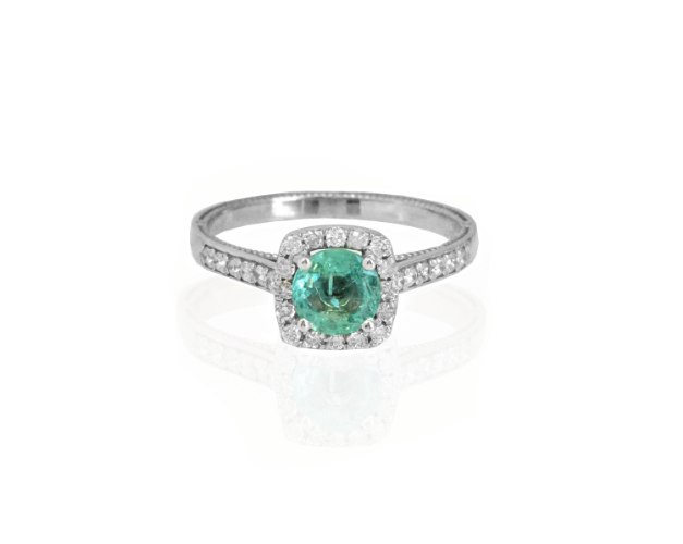 טבעת אמרלד עם יהלומים - טבעת מרובעת - טבעת זהב לבן מרובעת עם אמרלד ירוקה