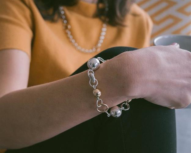 B-16 צמיד חרוזים מכסף וגולדפילד 14K