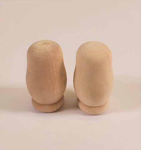 זוג בבושקות מניאטוריה מעץ - 4 ס"מ