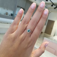 טבעת דיאנה אמרלד ויהלומים 0.10 קראט