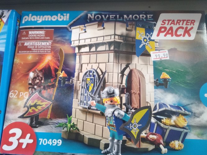 טירה עם לוחמים