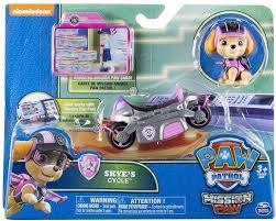 מפרץ ההרפתקאות  סקאי עם רכב קטן