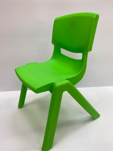 כיסא פלסטיק קשיח