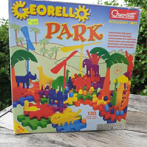 גאורלו, משחק הרכבה עם גלגלי שיניים של קוורצ'טי האיטלקית, אפשרויות בנייה רבות  המצריך מחשבה ותיאום עין יד. משחק צבעוני המפתח מוטוריקה עדינה ומחשבה.