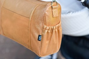 סט תיק החתלה גולד גליטר דגם שייני