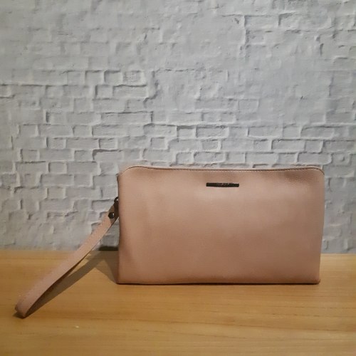 ארנק אלברטו נוני