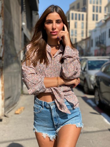 מכופתרת צווארון פרחים