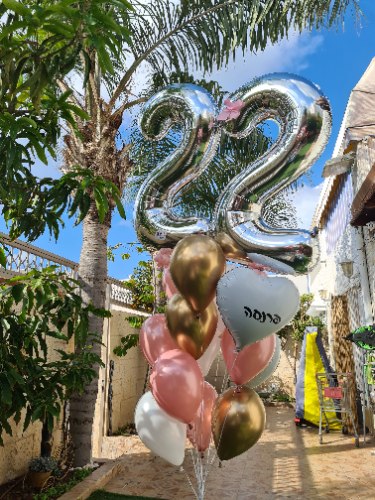 זר ספרות מקושט - קישוט בסטייל