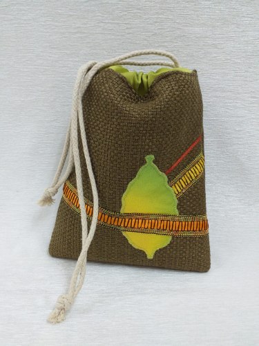 שקית לאתרוג מבד בעבודת יד, לנשיאה נוחה לבית הכנסת - דגם שחר