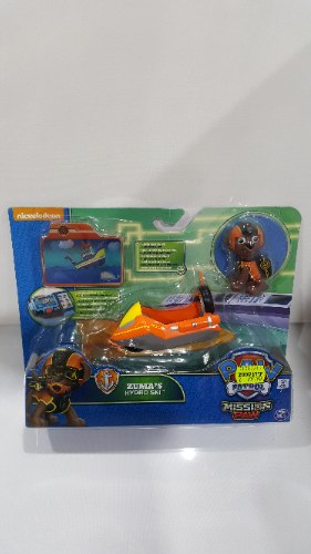 מפרץ הרפתקאות דמות עם רכב זומה