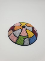 כיפה צבעונית דגם משטחים