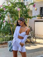 חליפת מינדי לבן