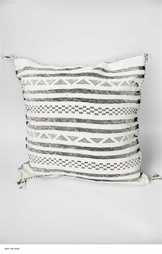 כרית סברה שחור לבן