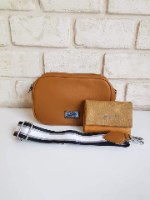 תיק צד קטן חום אורית