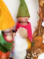 מובייל משפחה עם אימא מניקה - מובייל לתינוק