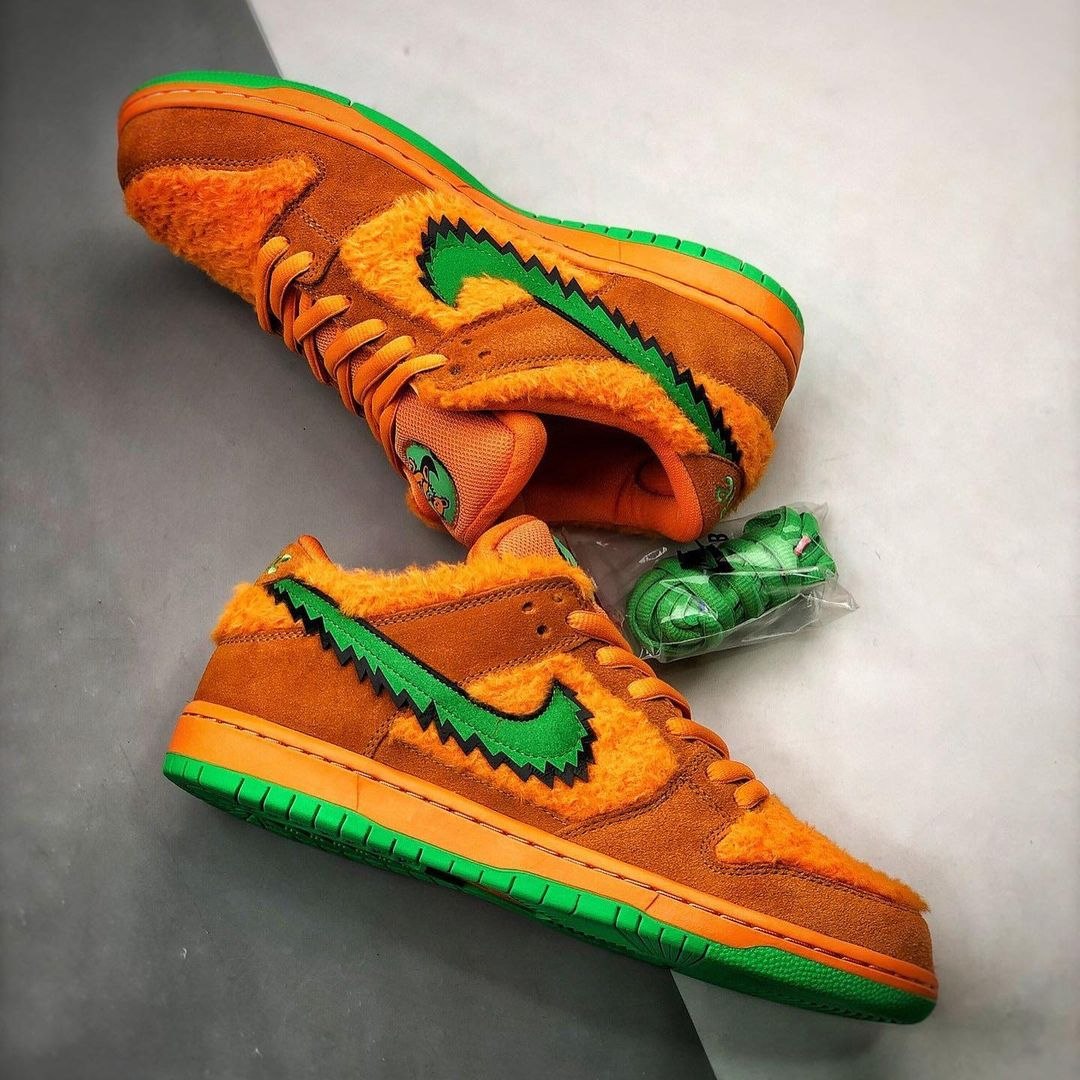 orange grateful dead dunks