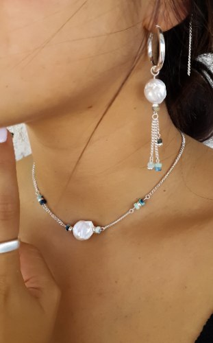 עגילי מוניק