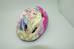 קסדה לאופניים ממותגת