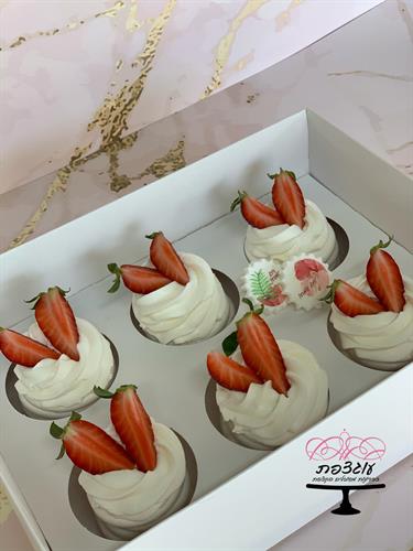 פבלובות בטעם וניל מוכנות למילוי- 6 יח'