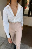 מכופתרת קלייר