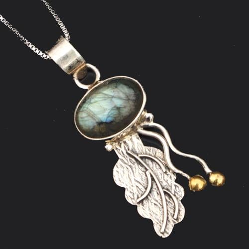 תליון כסף משובץ אבן לברדורית T8416