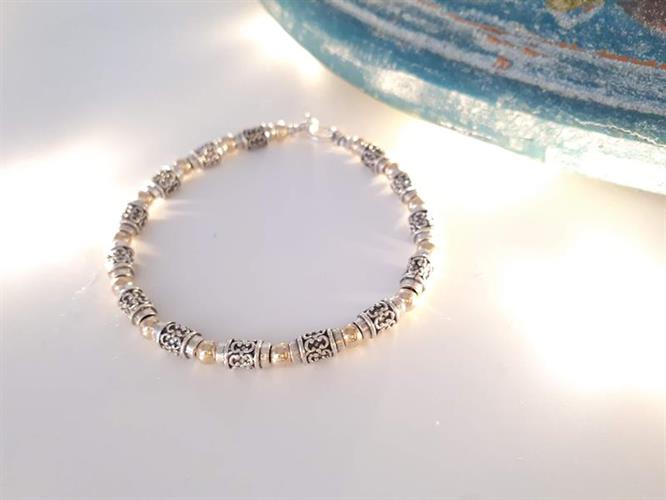 B-24 צמיד כסף עדין בשילוב כדורי גולדפילד