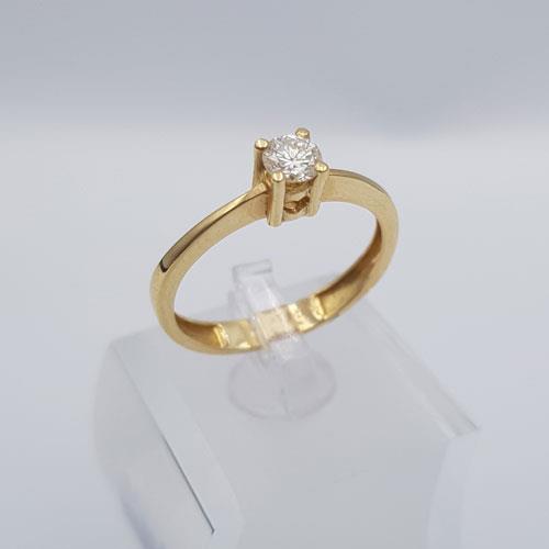 טבעת זהב צהוב עם יהלום