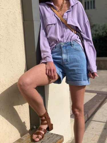 מכופתרת ג'ולין