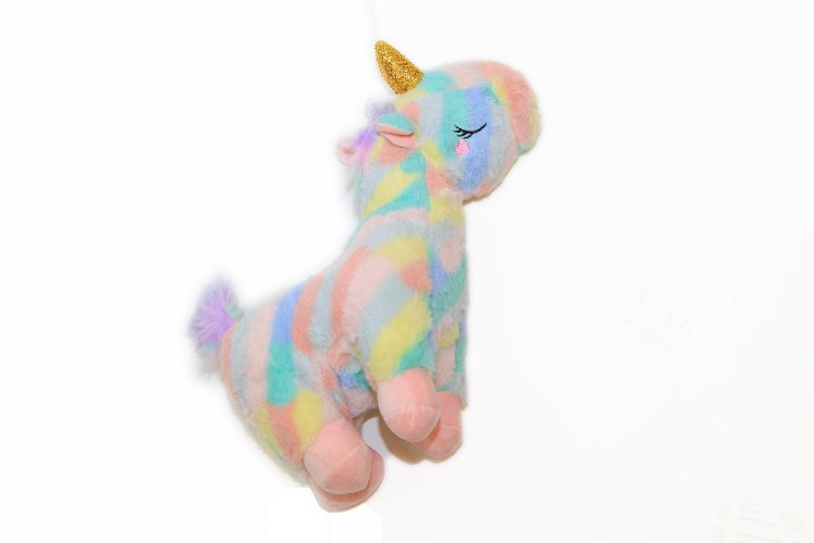 בובת חד קרן צבעונית