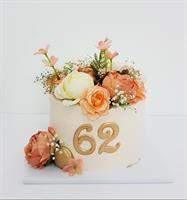 תבנית כתר דגם אורלי + תבנית מספרים טנגו 7 ס"מ במחיר מיוחד | תבניות ליצירה בשוקולד | לקישוט עוגות