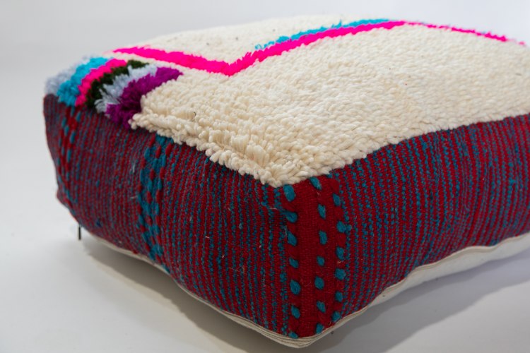 פוף שטיח ברברי