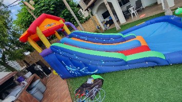 מתקן קפיצה מתנפח רטוב עם מים בית המגלשות - W5034 מבית Jumpy Jump העולמית -קפיץ קפוץ