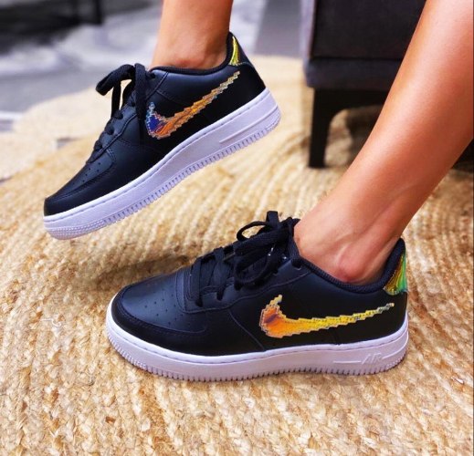 נשים | NIKE AIR FORCE 1 LV8 BLACK