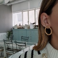 עגילי זהב נתלים אובליים מט