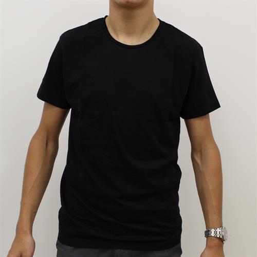 טי גבר צווארו עיצוב מגולגל שחור