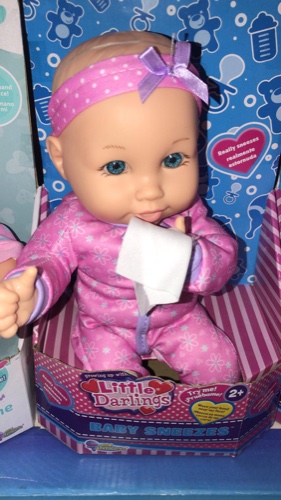 בובה מתעטשת