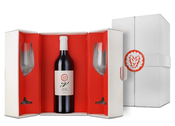 מארז נחל יתיר + 2 כוסות יין