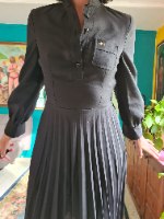 שמלה שחורה קלאסית פליסה M/L